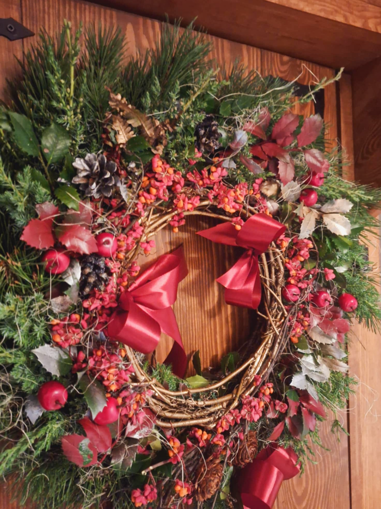 Naturalny świąteczny wianek na drzwi - Wianki Naturalne; wianek