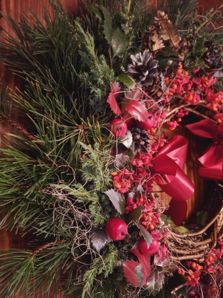 Naturalny świąteczny wianek na drzwi - Wianki Naturalne; wianek